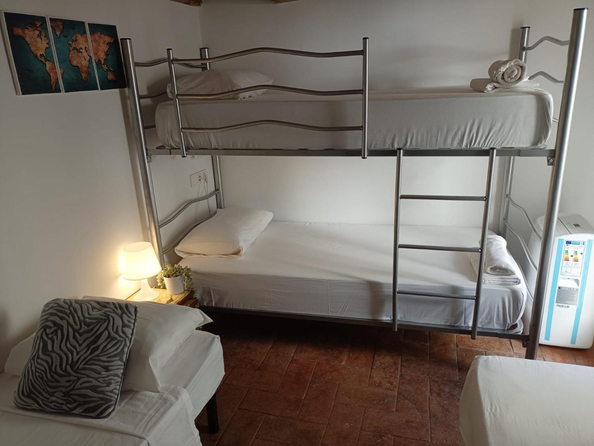 Habitacion Para Grupos Hasta 8 En Plena Rambla De Cataluna Barcelona Zewnętrze zdjęcie